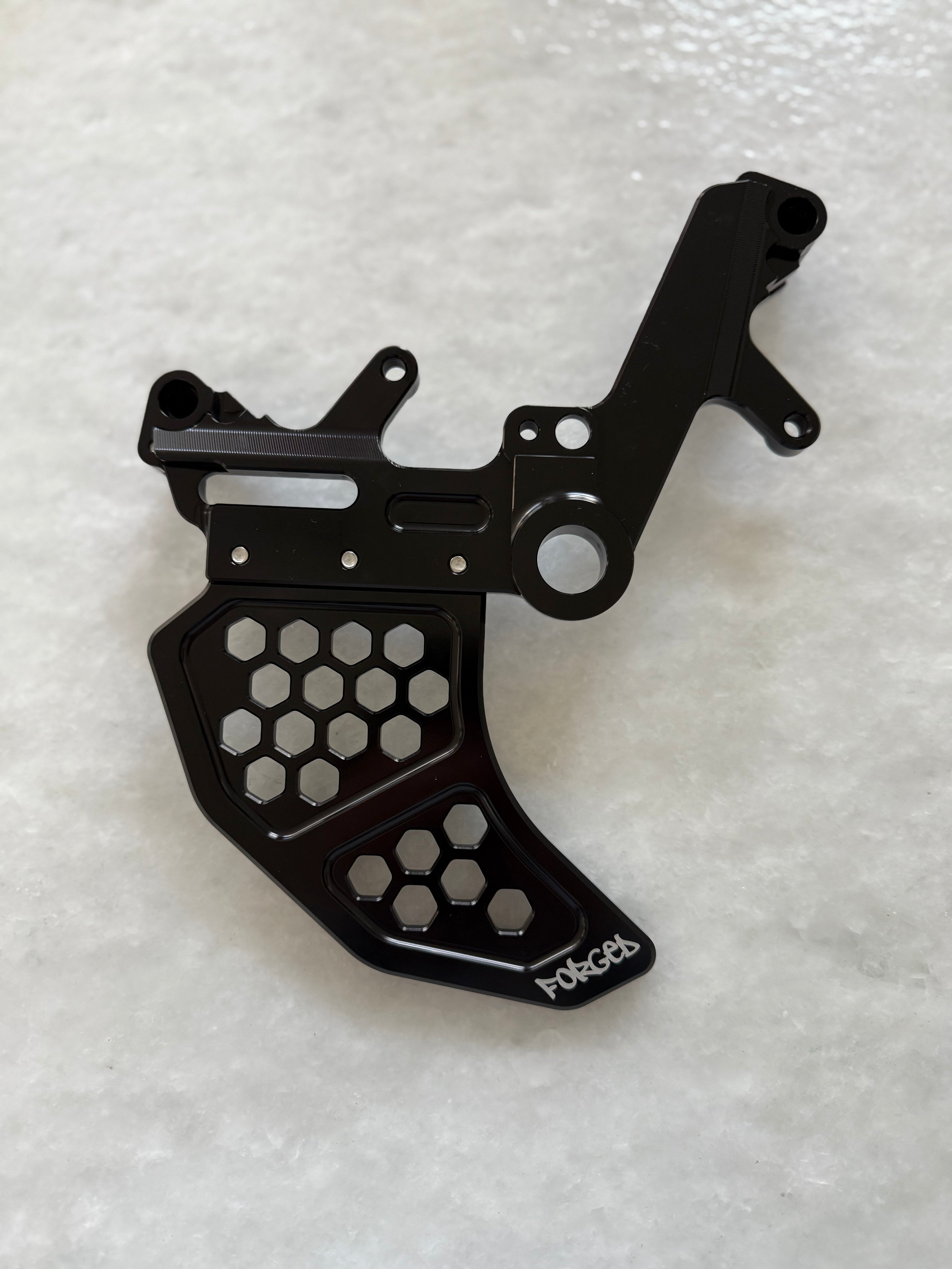Metal Ultra-Bee Dual Caliper Mount