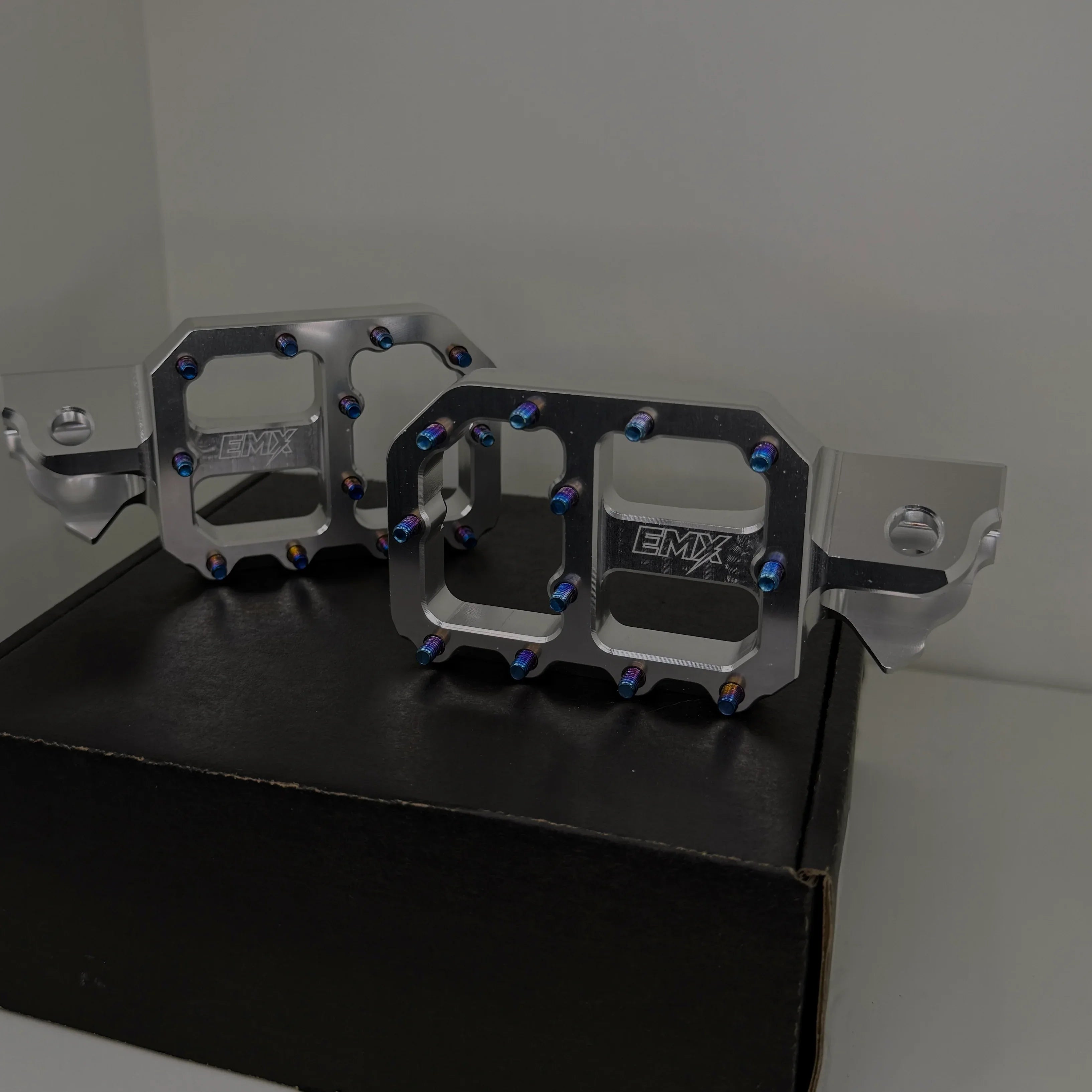 EMX Wide E-Moto Pegs - EMXDesigns