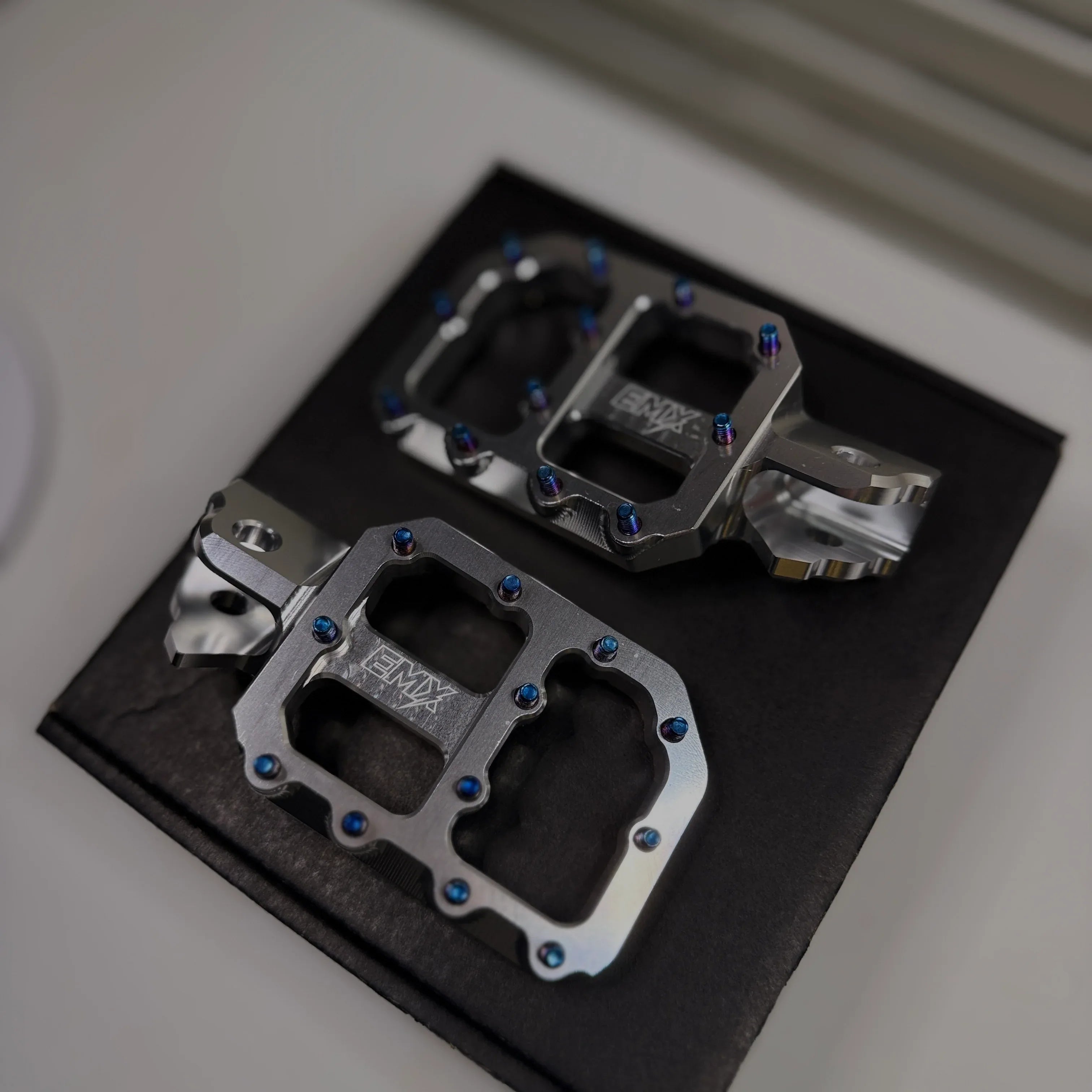 EMX Wide E-Moto Pegs - EMXDesigns